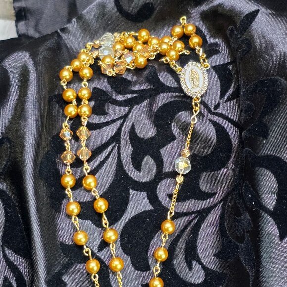 Handcrafted Elegant and Regal Gold and White Rosary Christmas Gift - Picture 4 of 10